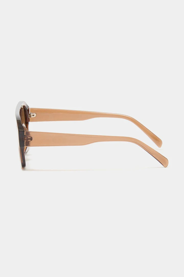CALIX - Mocha Brown